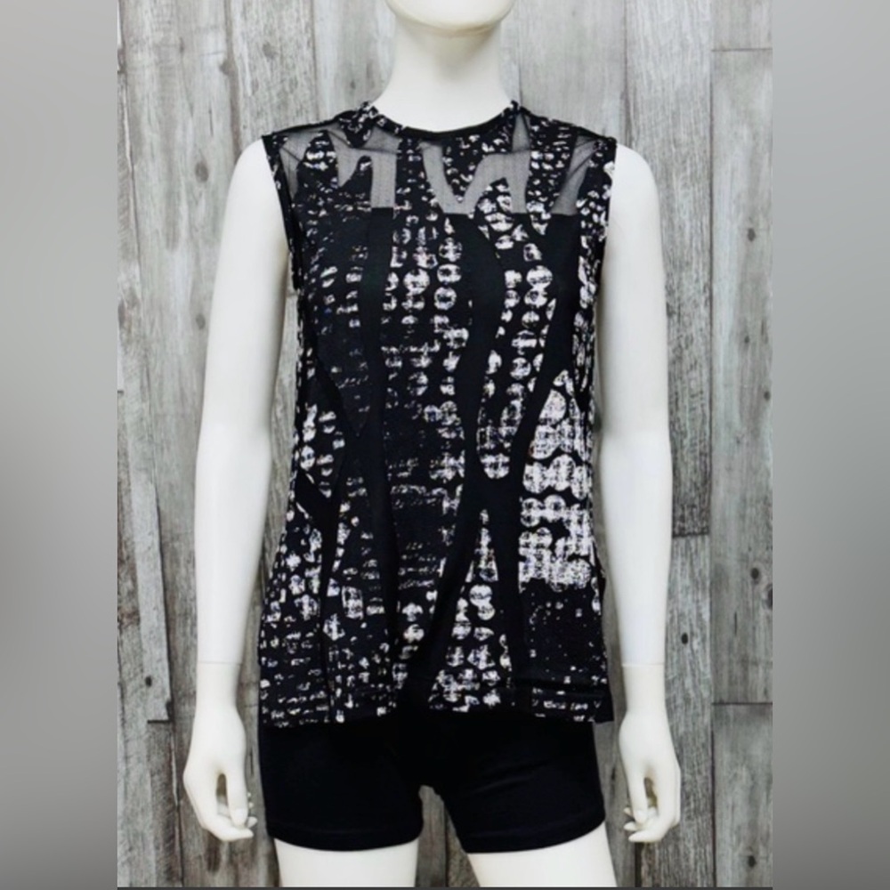 Yigal Azrouel Sleeveless Top Blouse, Black & White Cut Out Pattern, Size 0, EUC